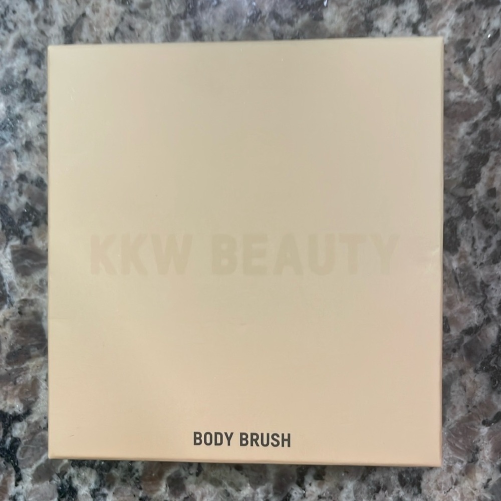 NWT KKW body brush 100 percent authentic
